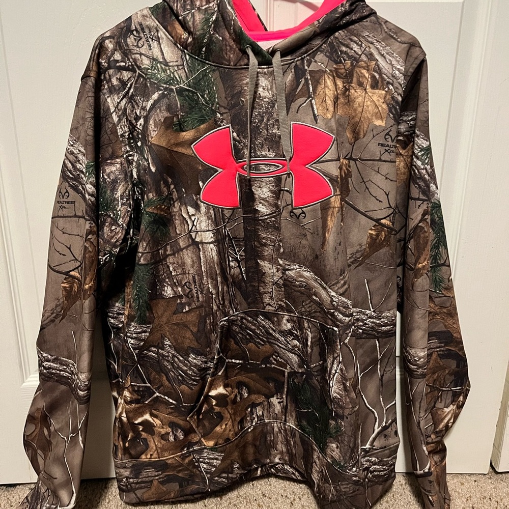 Womens XL under armour sweatshirt NWT